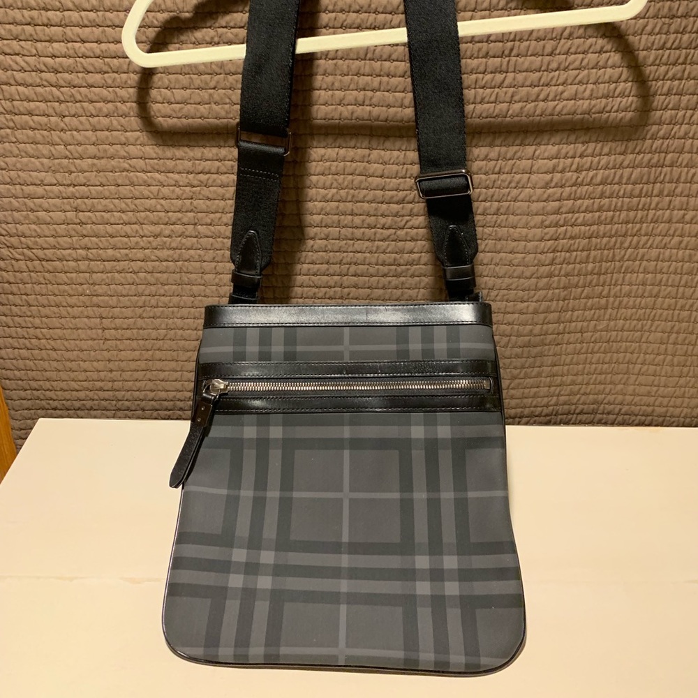 Burberry Leather/Canvas Bag.